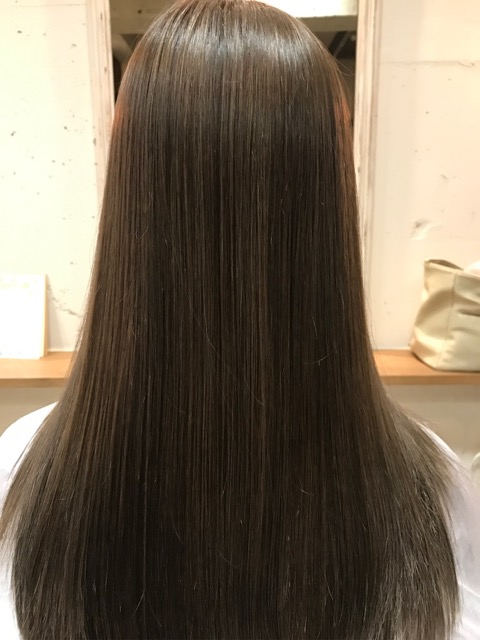 京都 四条烏丸 自分の後ろ姿を知りましょう 髪の毛が綺麗かどうかは後ろ姿で決まります 京都 東京の美容室 縮毛矯正 ダメージ毛 ヘアケアに専門特化した藤原隆一の美容師ブログ